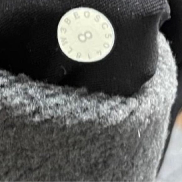 lululemon fleece & thank you pullover 8 - Picture 9 of 10